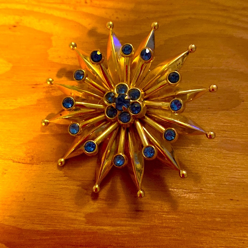 Vintage 1950’s/ 40’s Atomic Gold Brooch with Blue crystal tips & Center Signed